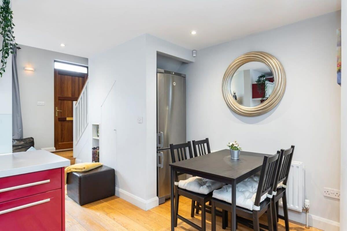 Location 2 Bedroom 2 Bathroom Fast Wifi Vakantiehuis Dublin